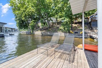 pet friendly a frame w private dock and great lake views