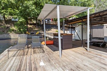pet friendly a frame w private dock and great lake views
