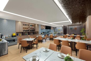 microtel by wyndham enshi jianshi