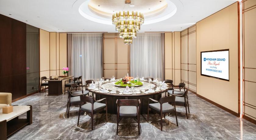 wyndham grand plaza royale longchang