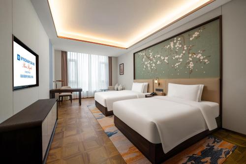 wyndham grand plaza royale longchang