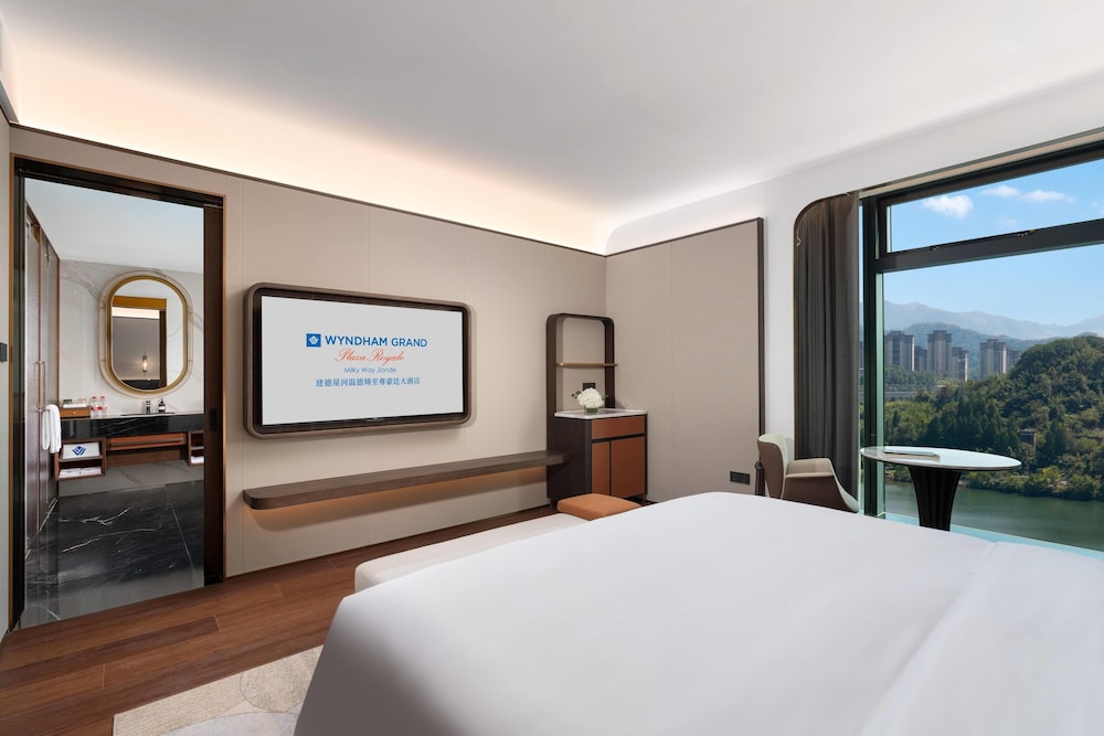 wyndham grand plaza royale milky way jiande