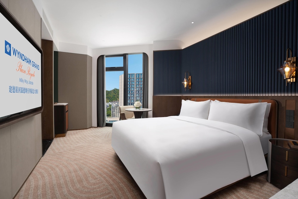 wyndham grand plaza royale milky way jiande