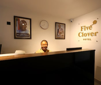 five clover hotel ilupeju