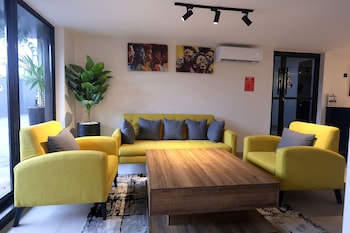 five clover hotel ilupeju