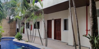 birdwatchers poolside hotel panglao