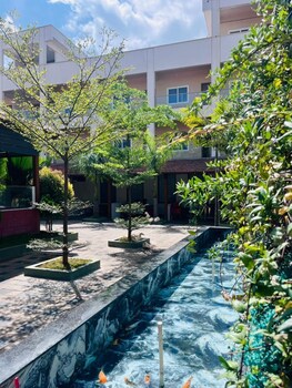 hotel kabab junction