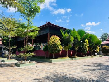 hotel kabab junction