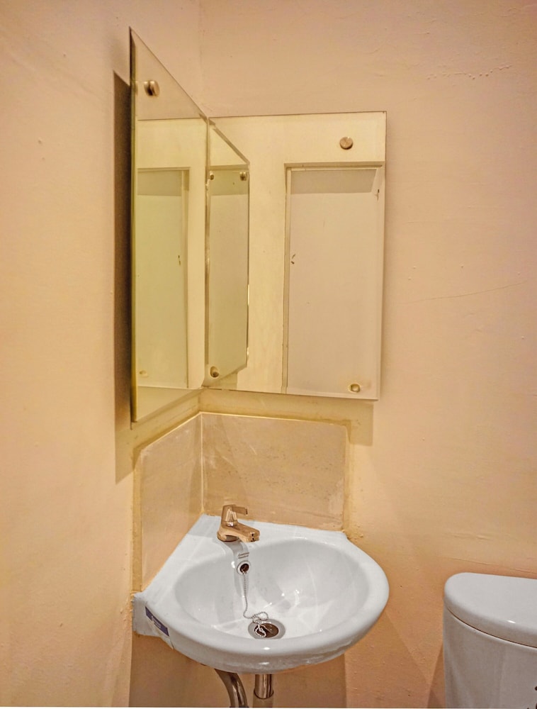 hotel o near ringroad city walk xxi formerly mitrotel medan