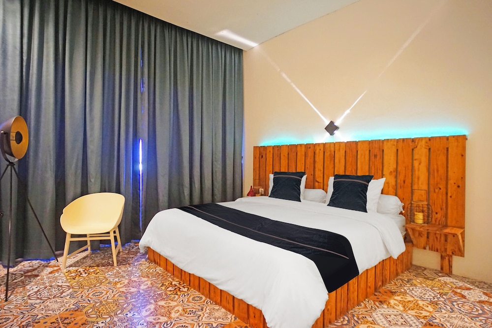 hotel o near ringroad city walk xxi formerly mitrotel medan