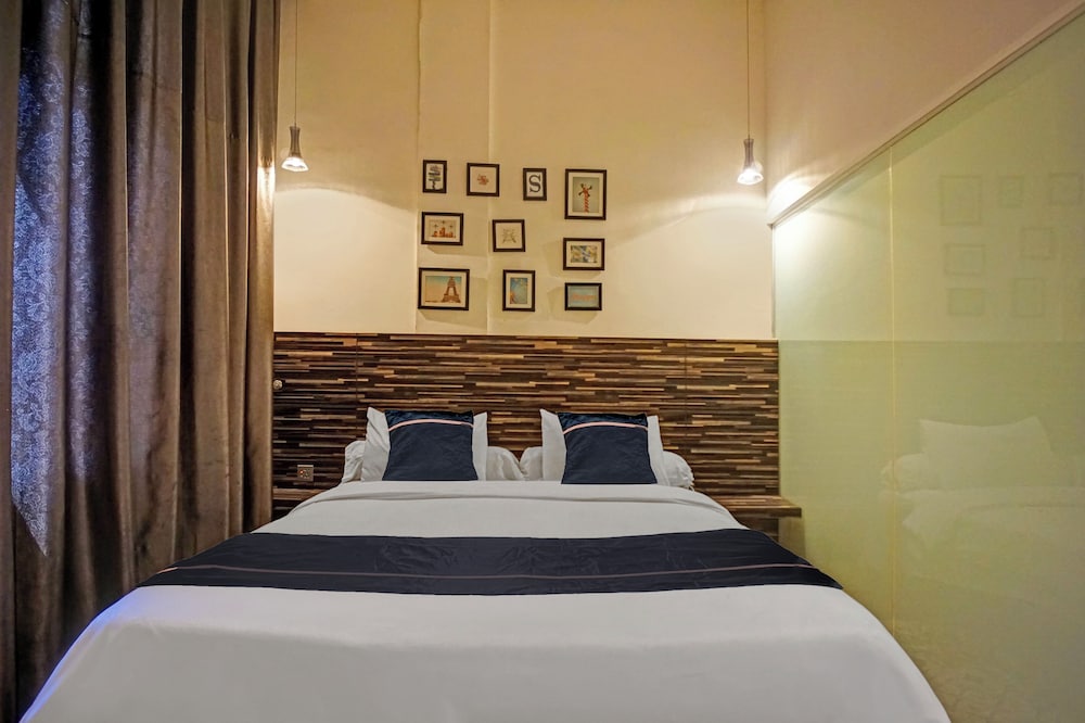 hotel o near ringroad city walk xxi formerly mitrotel medan