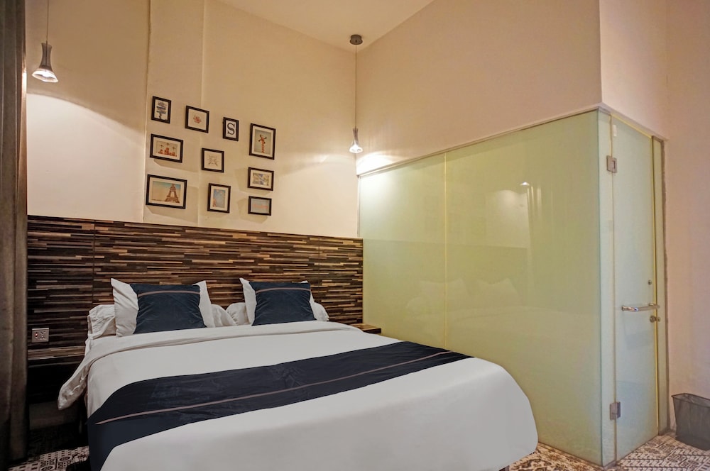 hotel o near ringroad city walk xxi formerly mitrotel medan