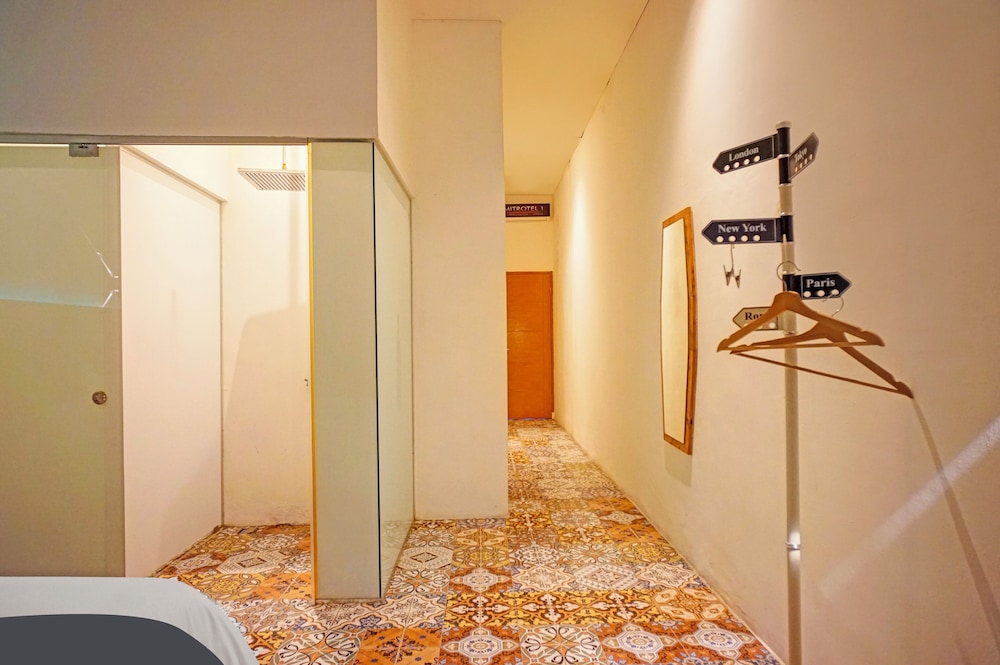 hotel o near ringroad city walk xxi formerly mitrotel medan