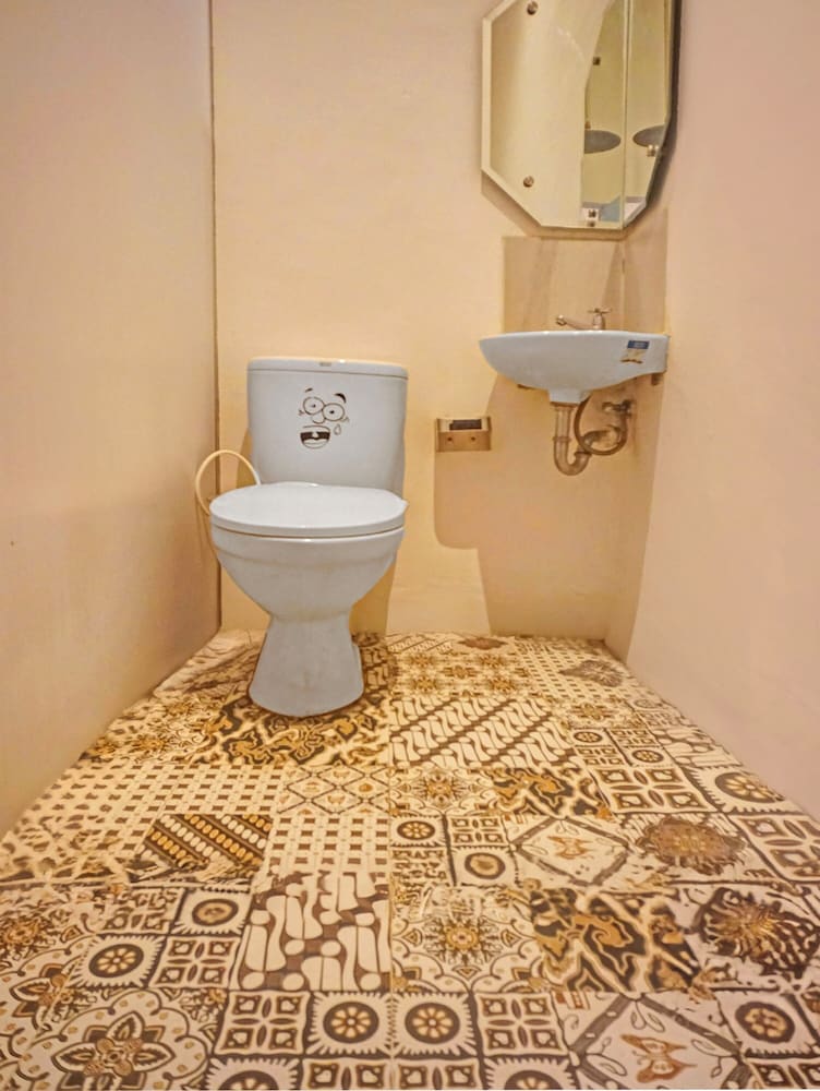 hotel o near ringroad city walk xxi formerly mitrotel medan