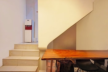 Hotel O Near Ringroad City Walk Xxi Formerly Mitrotel Medan,,2 star