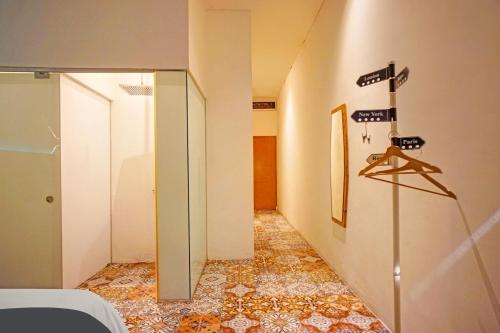 hotel o near ringroad city walk xxi formerly mitrotel medan