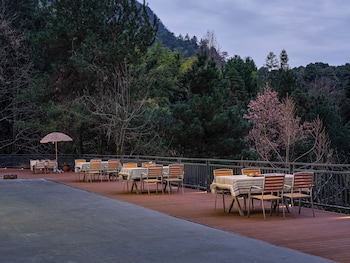 pandora boutique hotel within zhangjiajie national forest park