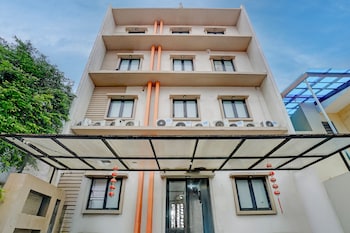 Hotel O Near Monas Formerly Pondokan Kota Jakarta,,2 star