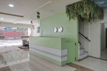 Collection O Near Harbour Bay Mall Formerly Kansa Hotel,,2 star