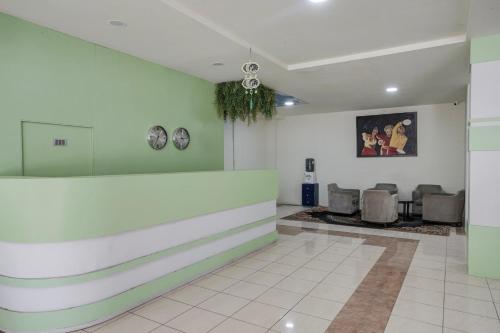 collection o near harbour bay mall formerly kansa hotel