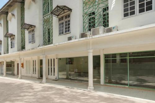 collection o near harbour bay mall formerly kansa hotel