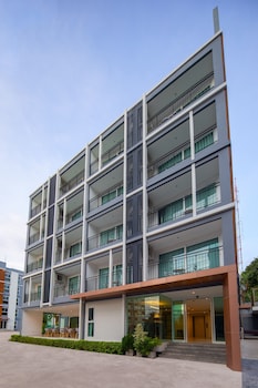 fourium pattaya hotel and serviced residence