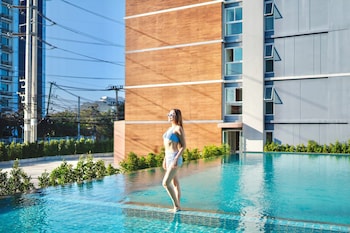 fourium pattaya hotel and serviced residence
