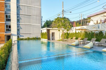 fourium pattaya hotel and serviced residence
