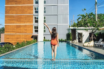 fourium pattaya hotel and serviced residence