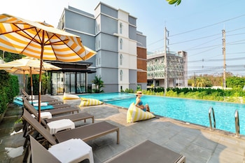 fourium pattaya hotel and serviced residence
