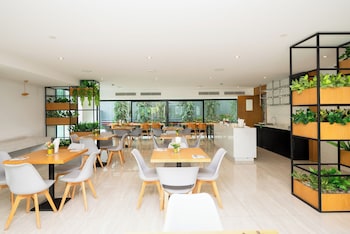 fourium pattaya hotel and serviced residence