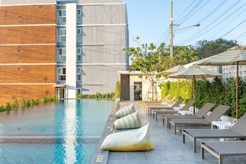 fourium pattaya hotel and serviced residence