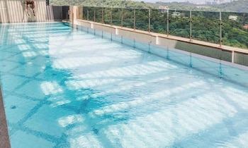 mossaz luxe suites by the stay hub