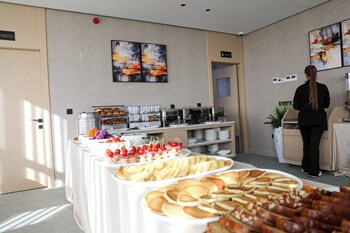 mh hotel