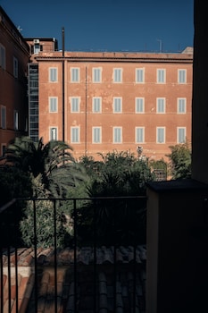 House Of Allora,Vicolo Delle Orsoline, 17,4 star