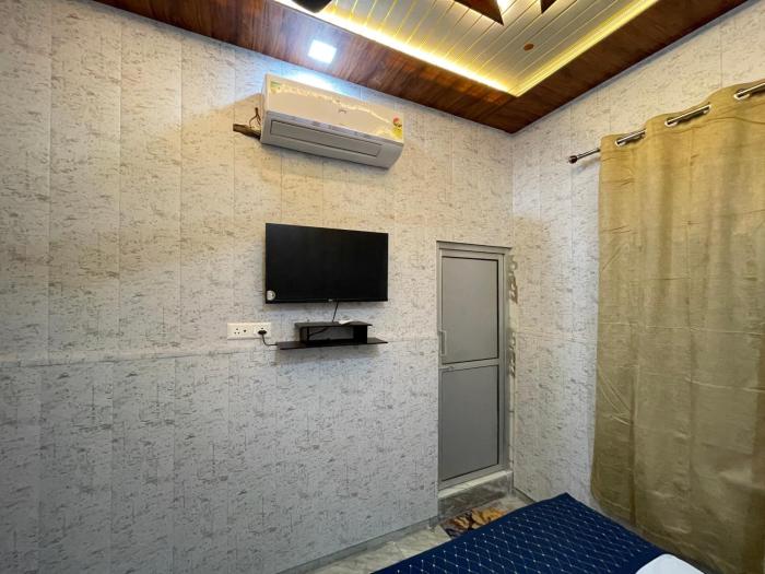 taran bliss homestay agra