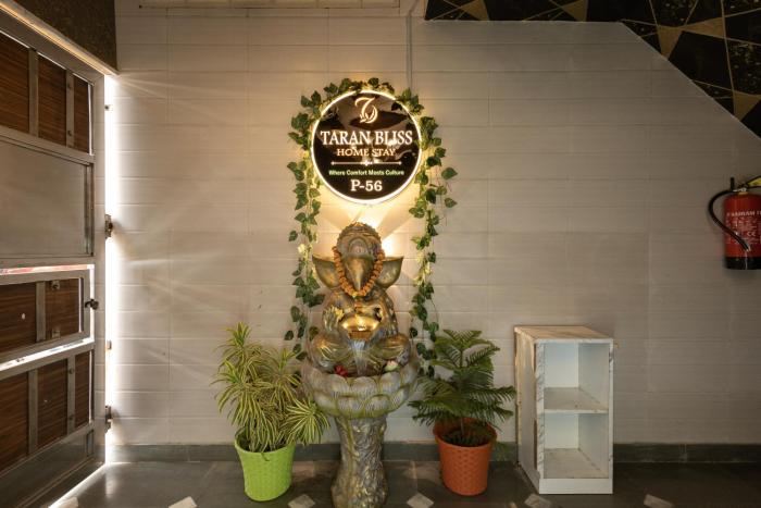 taran bliss homestay agra