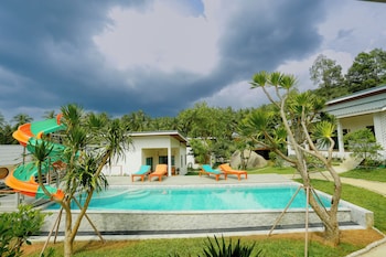 rock and lune boutique villas