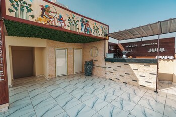 oriental pyramids and gem view