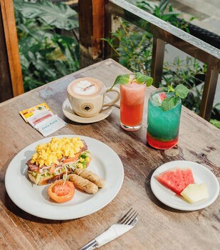 mina baturiti hotel and resto