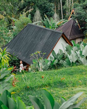 mina baturiti hotel and resto