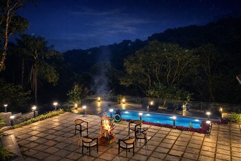 nirjhara coorg