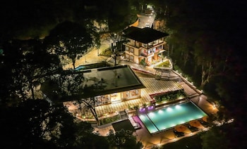 nirjhara coorg