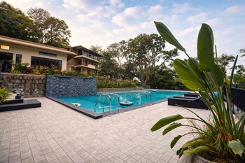 nirjhara coorg
