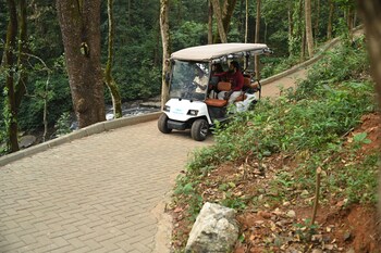 nirjhara coorg