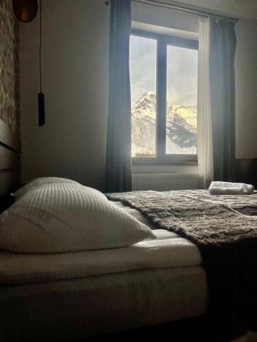 royal galaxy kazbegi