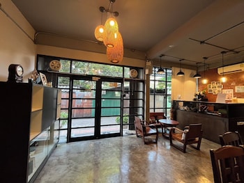 Bnk89 Hostel,,2 star
