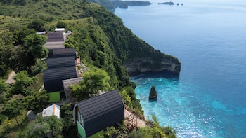 eco tourist dream beach cliff villas