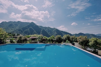 Avatar Mountain Resort,,3 star
