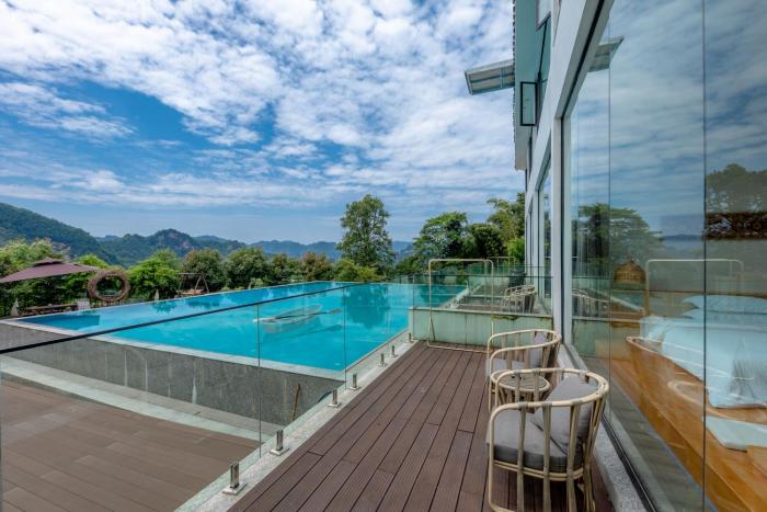 avatar mountain resort